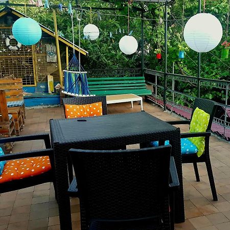 Green House In Batumi Exterior photo